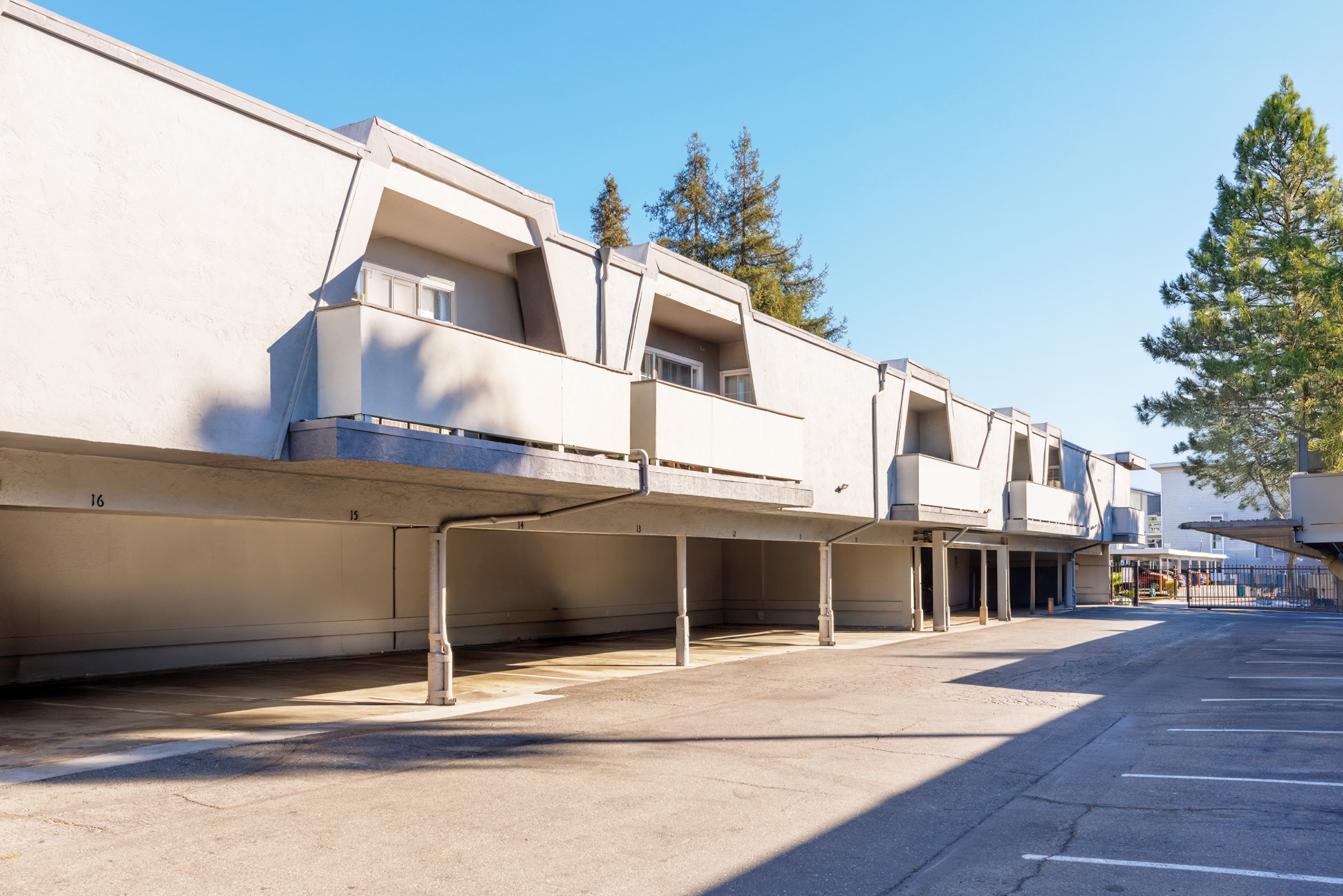 Sequoyah II Apartments photo 4